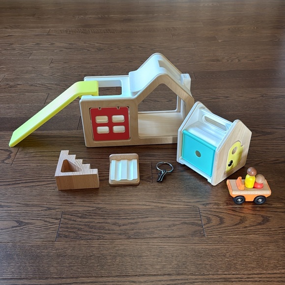 Lovevery The Observer Play Kit (Months 37-39) - Picture 5 of 6